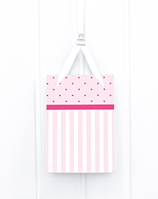 Geschenktüte Midi - Streifen & Herzen, rosa Geschenktüte Midi - Streifen & Herzen, rosa